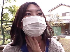 Japanese Housewife Exposes Herself in the Park